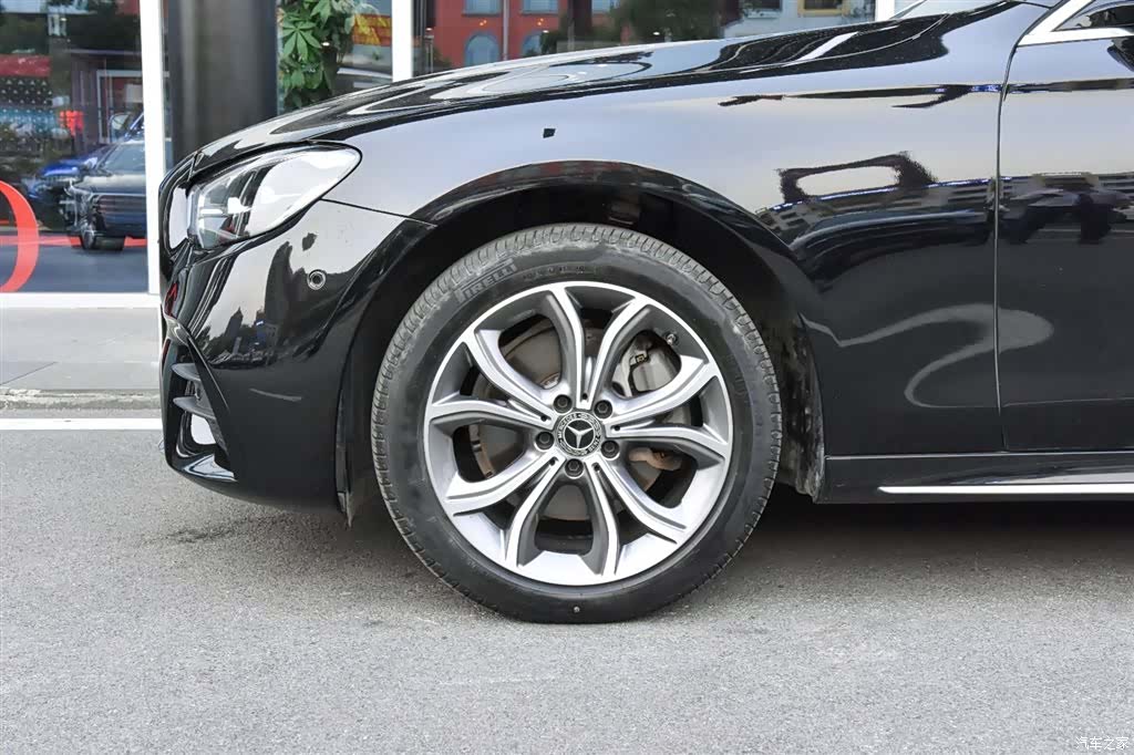 Mercedes-Benz E-Class, 2022 12