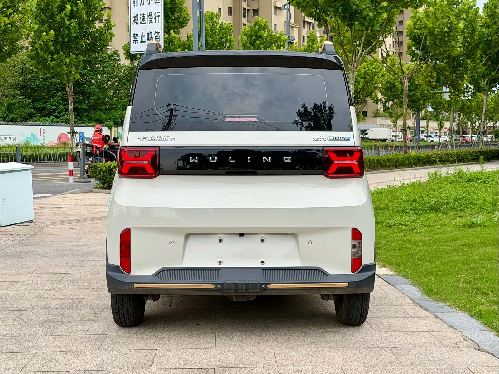 Wuling MINIEV, 2023 все фото
