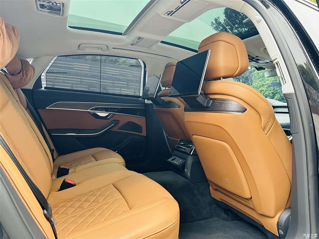 Audi A8L, 2023 13