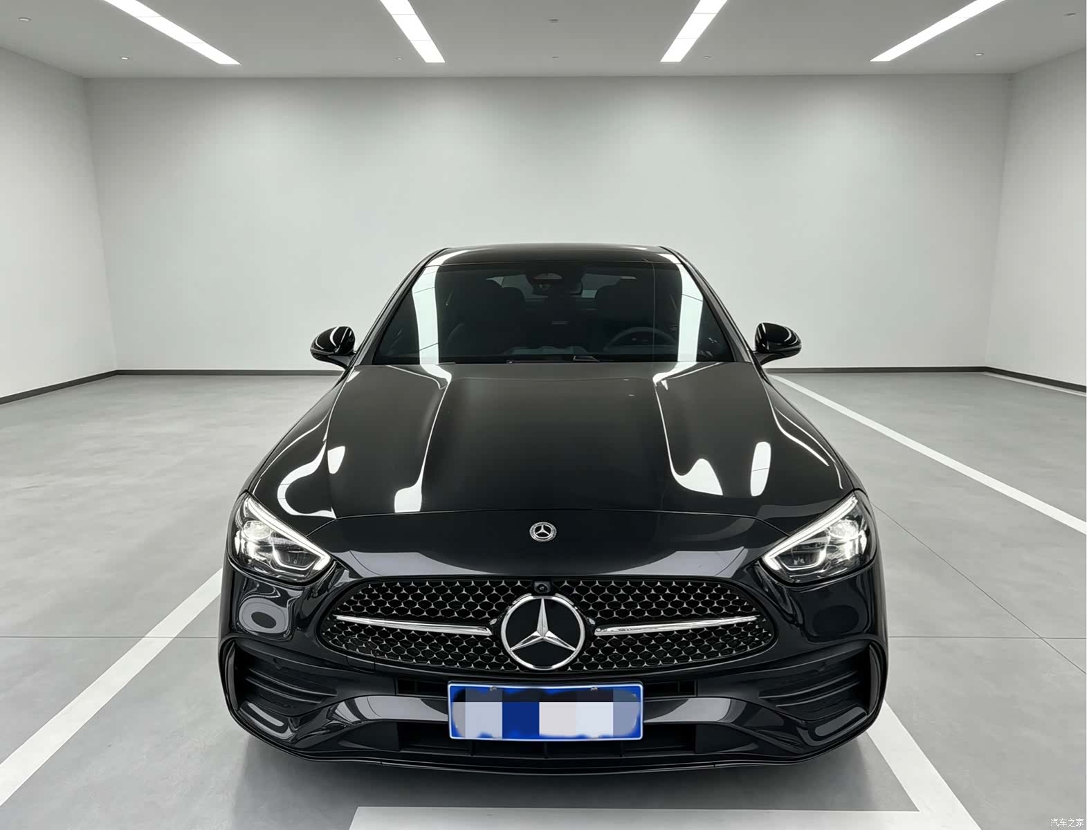 Mercedes-Benz C-Class, 2025 2