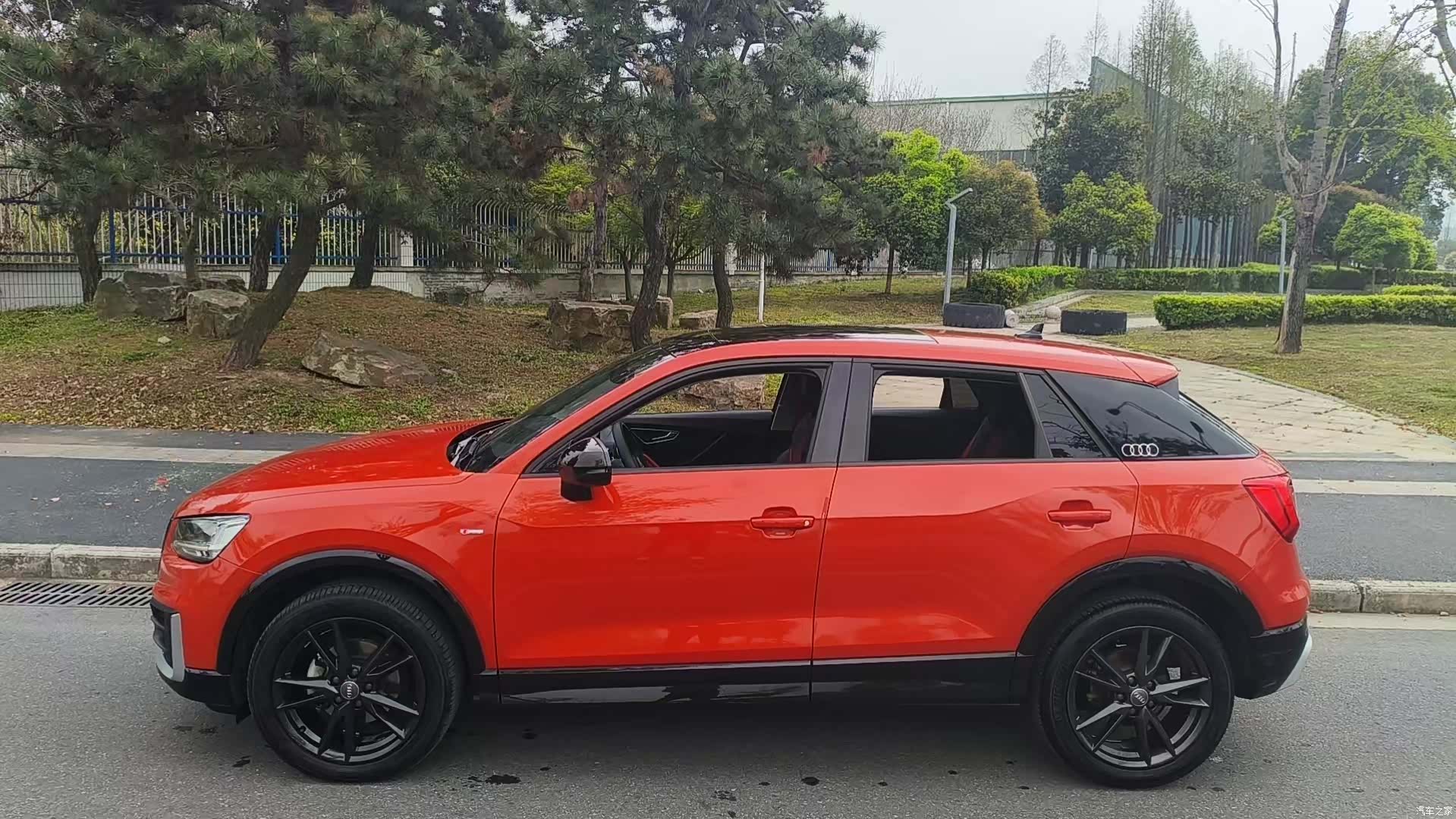 Audi Q2L, 2020 12