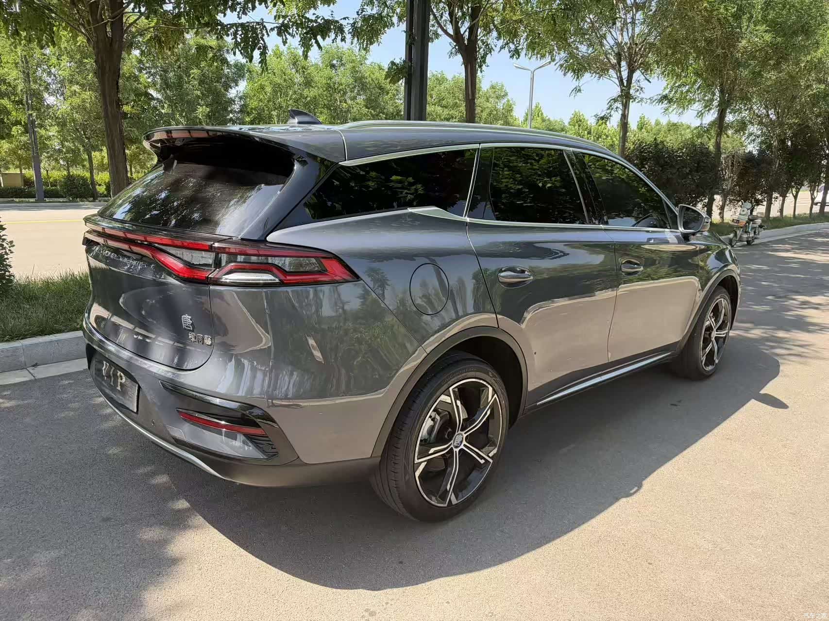 BYD Tang, 2022 все фото