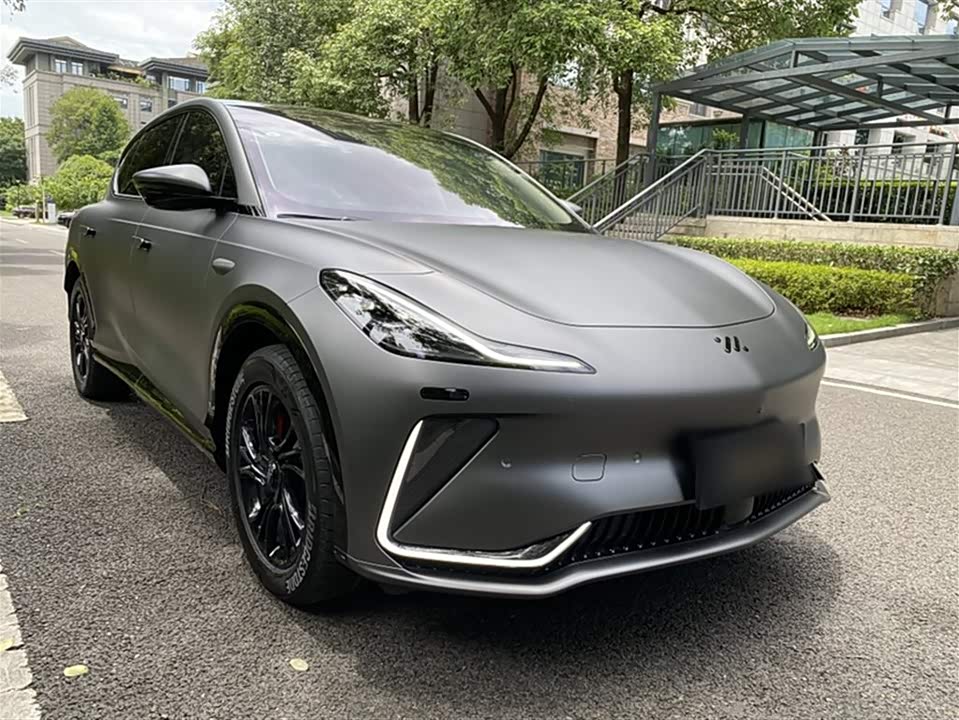 IM Motors Zhiji LS7