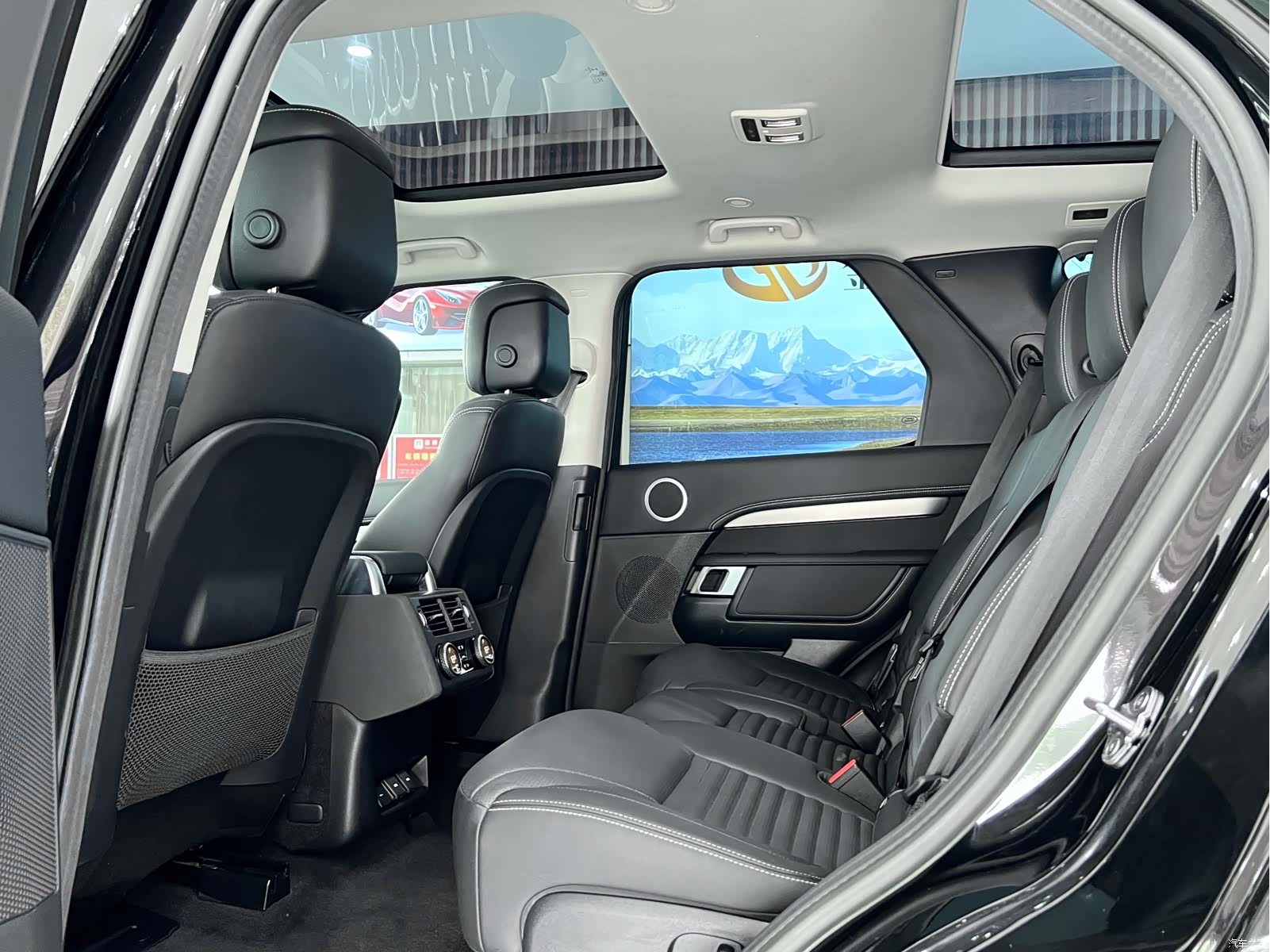 Land Rover Discovery, 2023 10