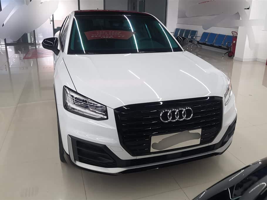 Audi Q2L