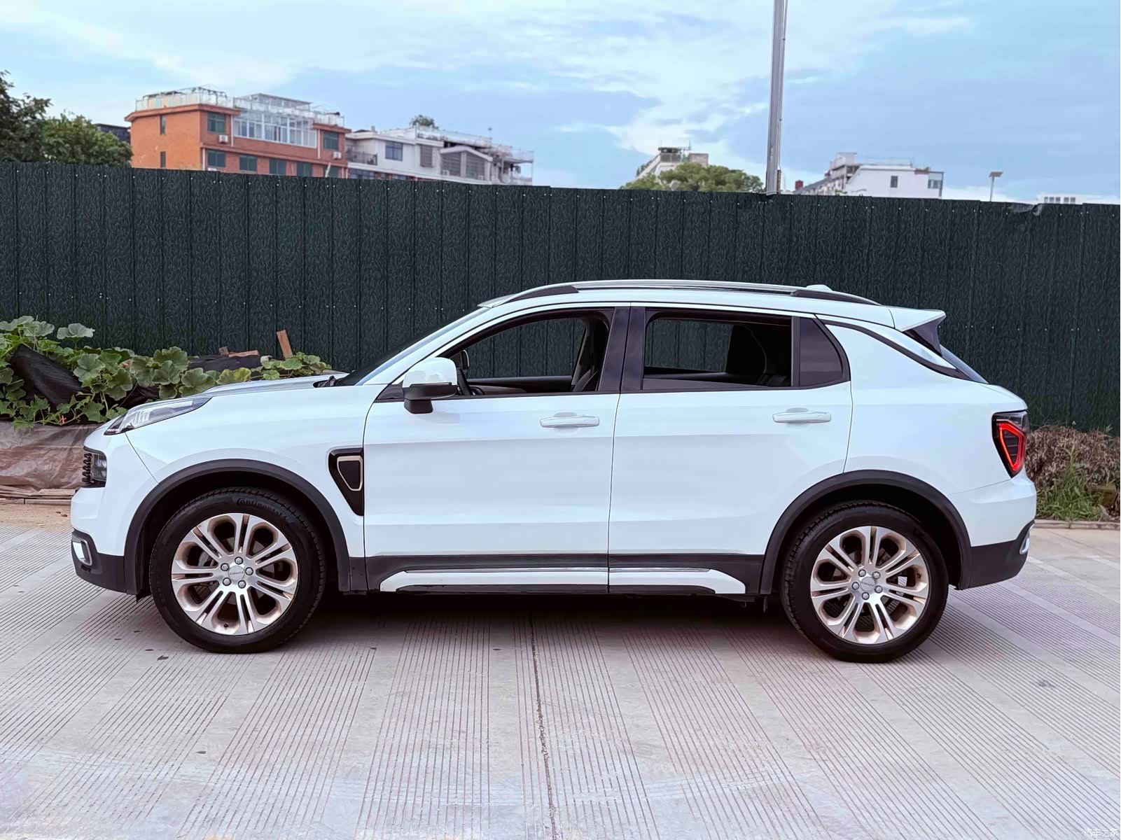 Lynk & Co 01, 2018 10