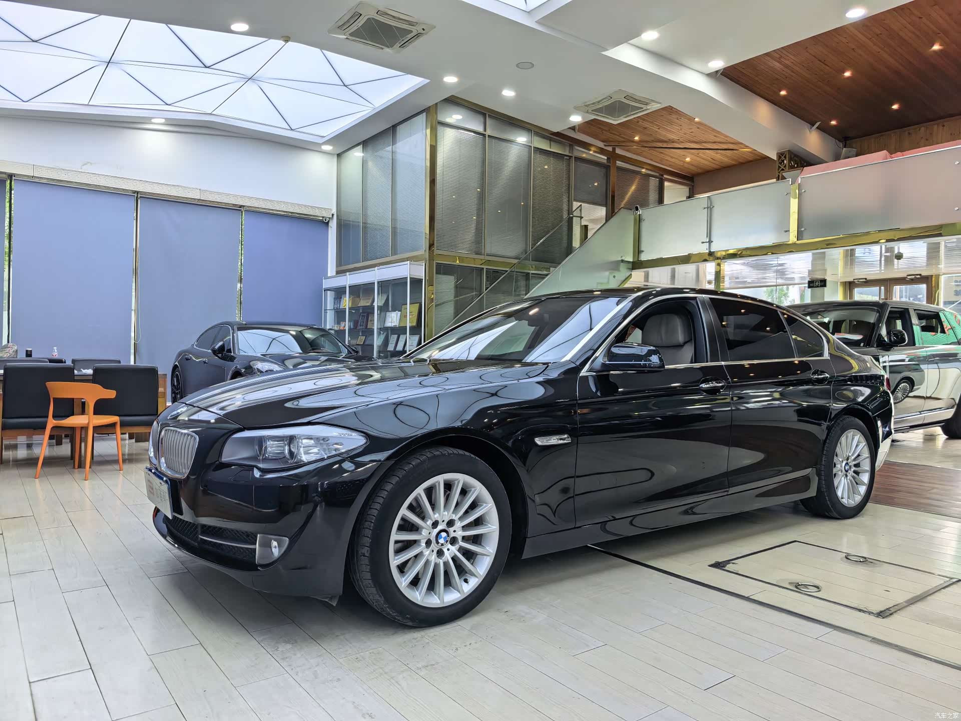 BMW 5 Series, 2012 1