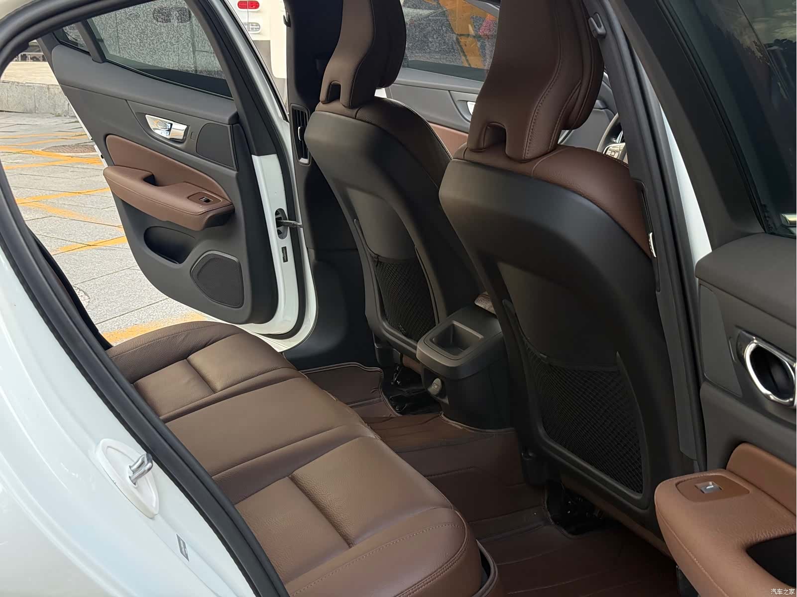 Volvo S60, 2021 11