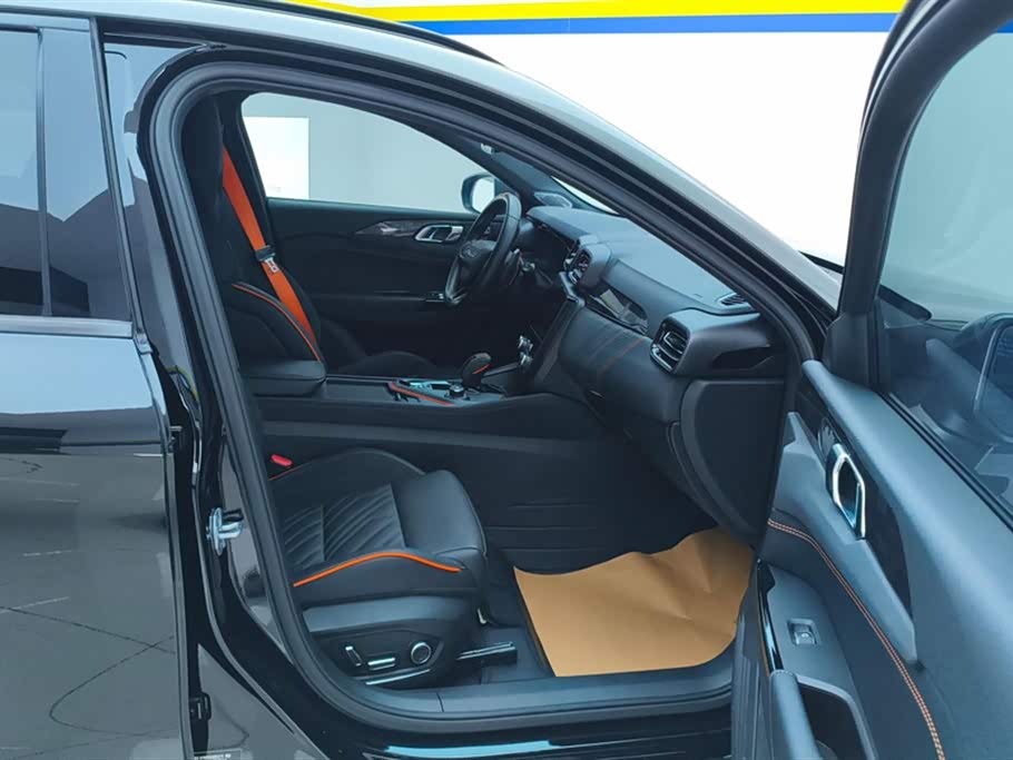 Lynk & Co 02 Hatchback