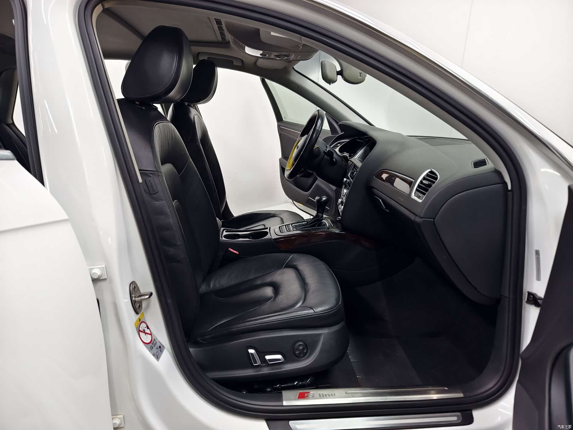 Audi A4L, 2015 14