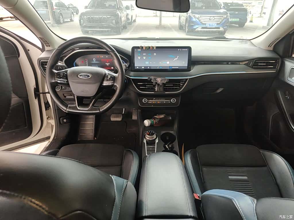 Ford Focus, 2021 10