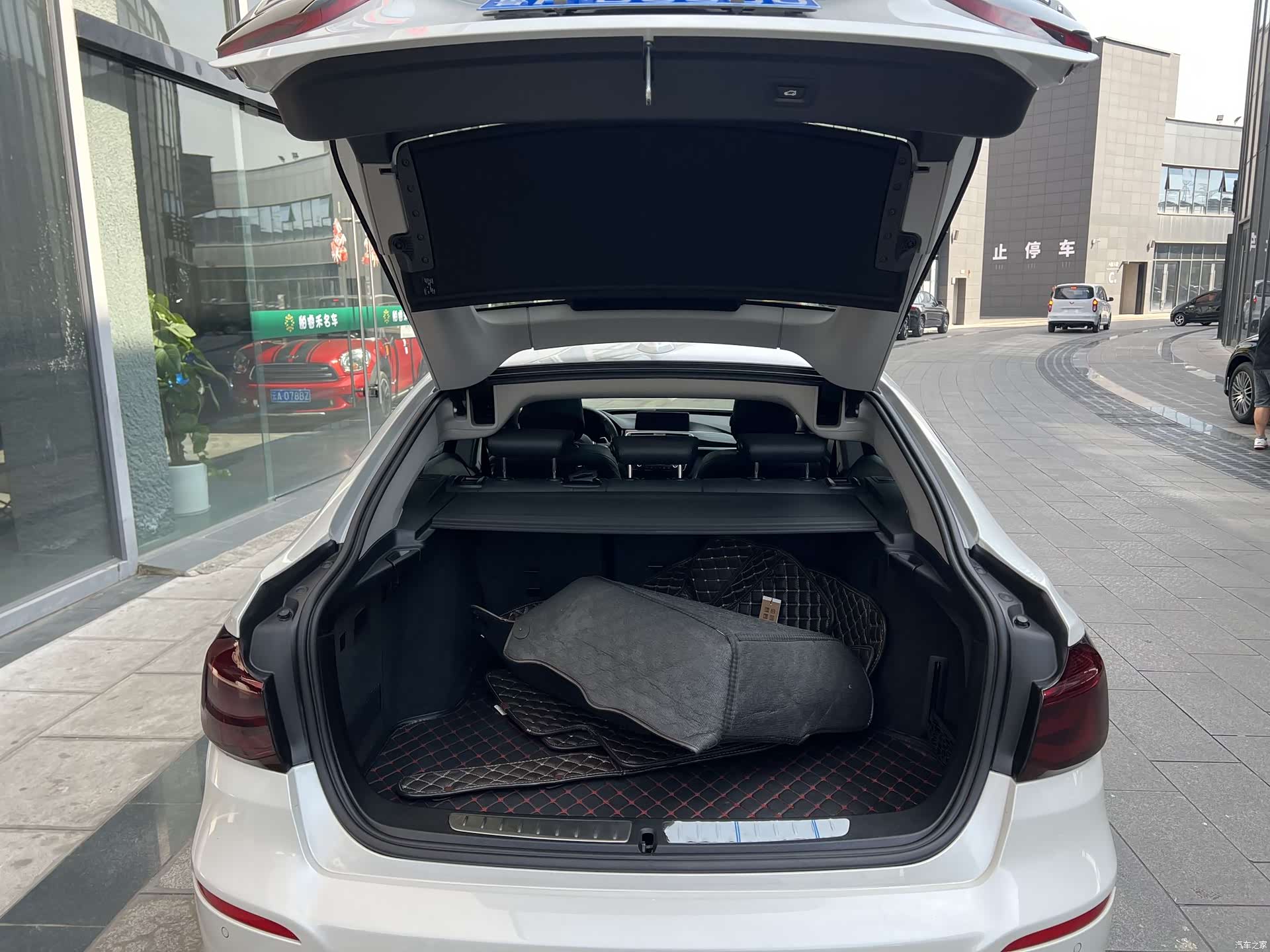 BMW 3 Series, 2018 19