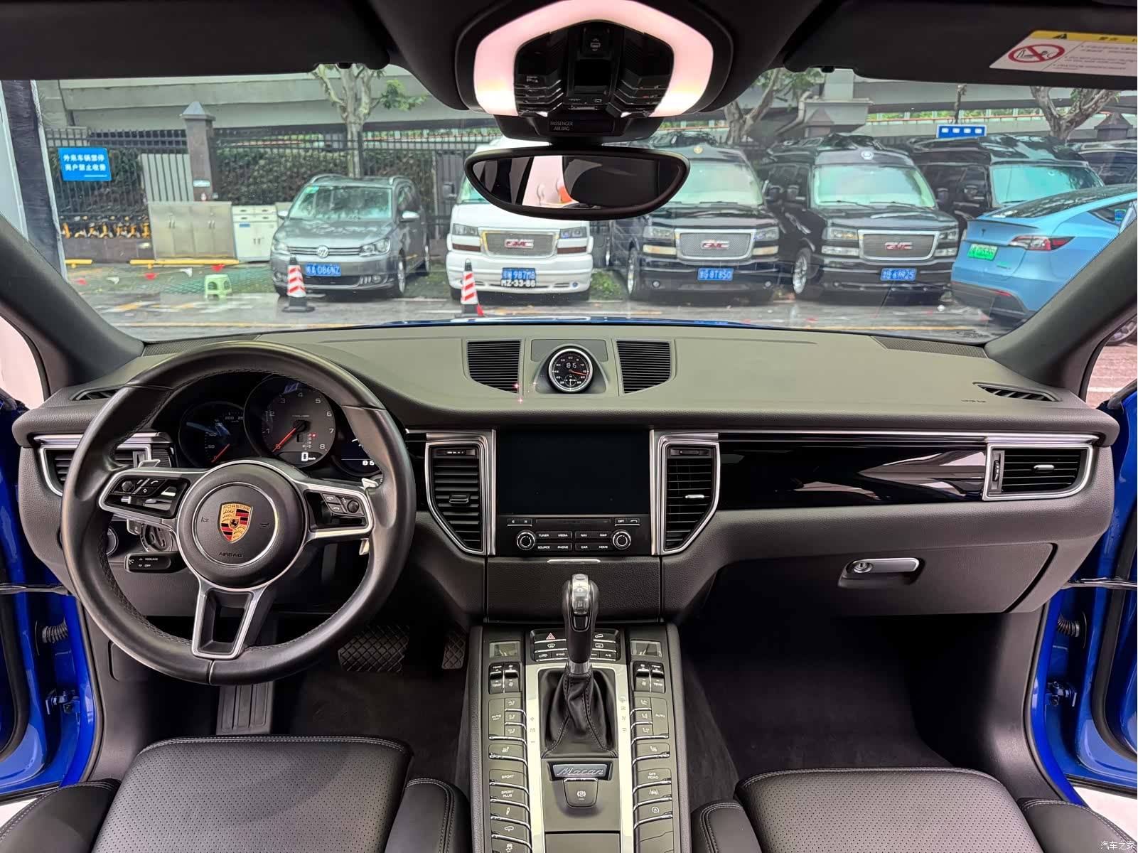 Porsche Macan, 2018 все фото