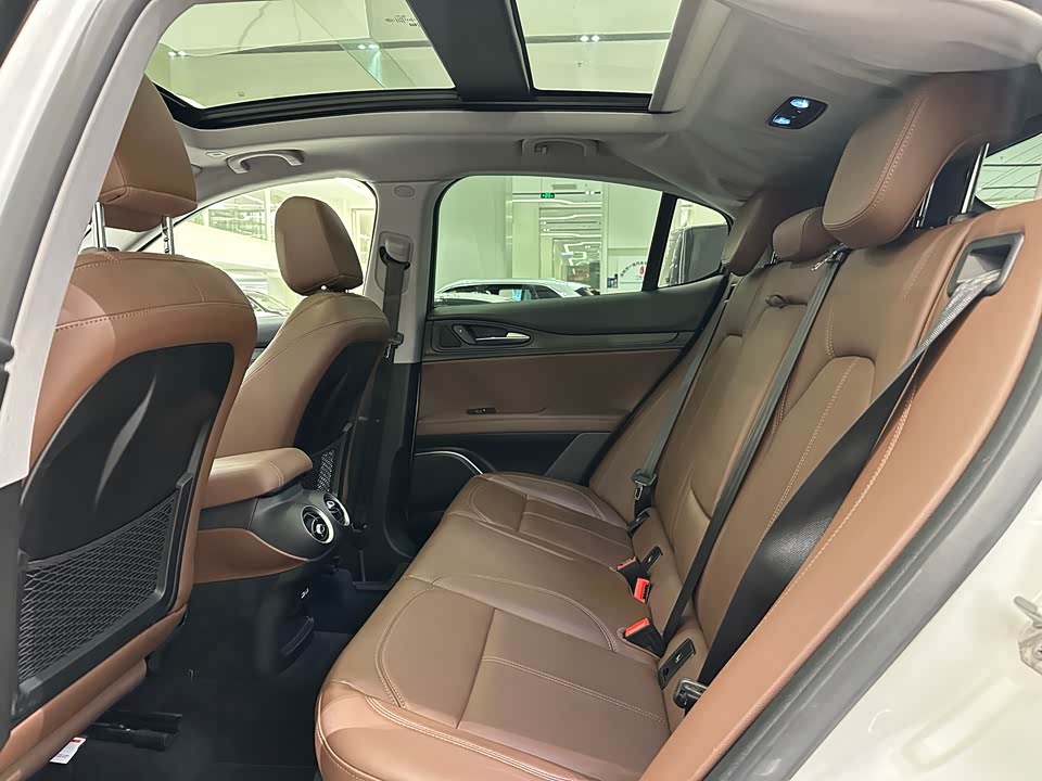 Alfa Romeo Stelvio Alfa Romeo Stelvio