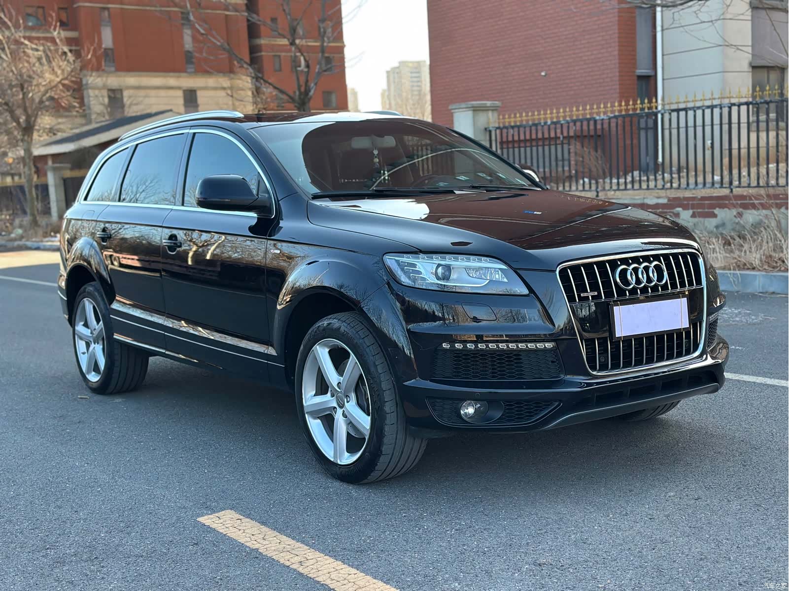 Audi Q7, 2013 3