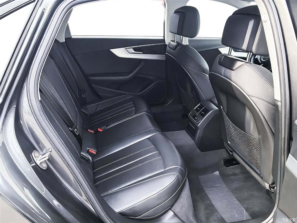 Audi A4L, 2023 7