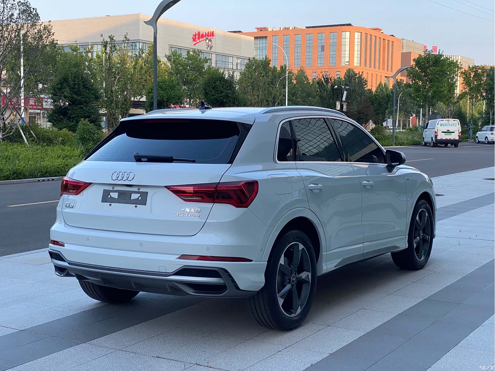 Audi Q3, 2023 18