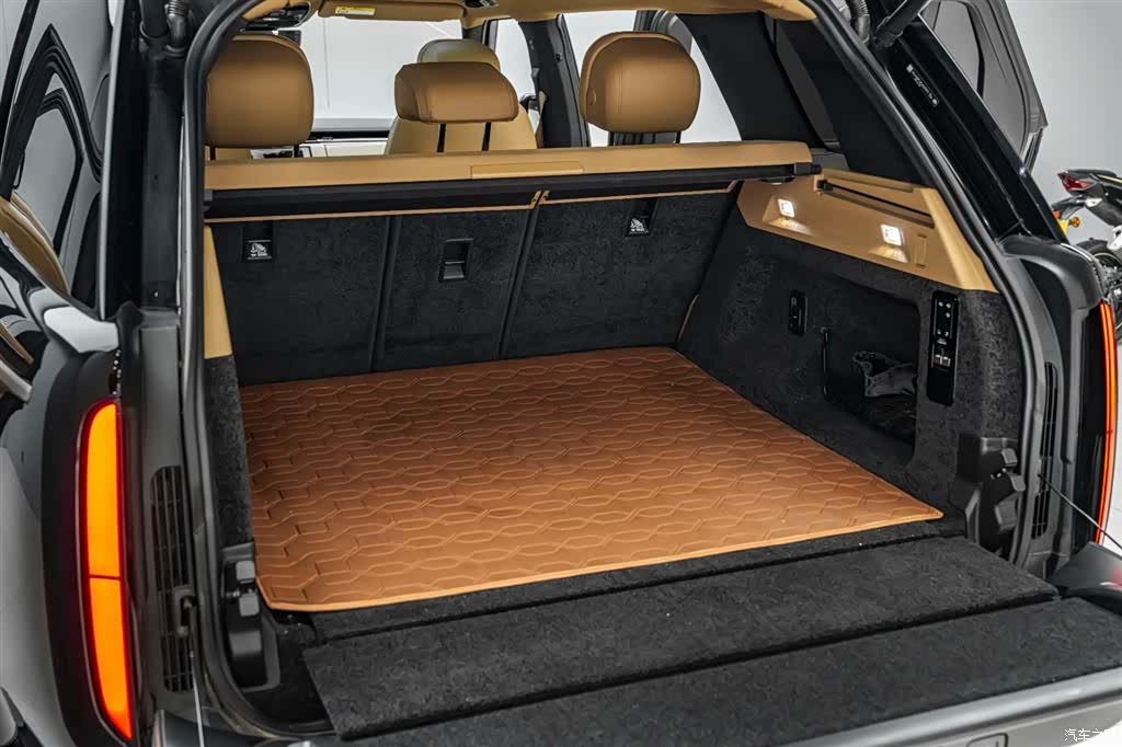 Land Rover Range Rover, 2025 35