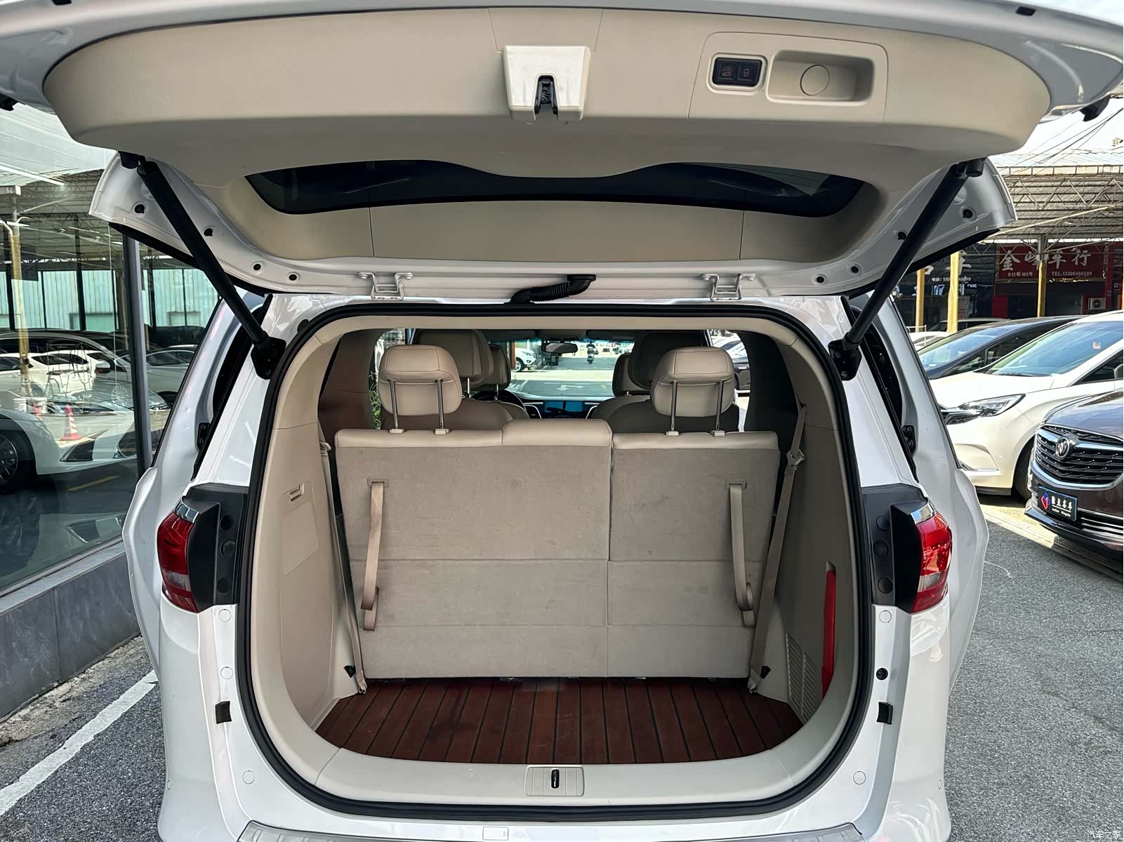 Buick GL8, 2019 12