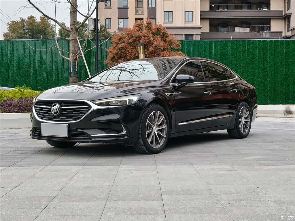 Buick LaCrosse, 2023 1