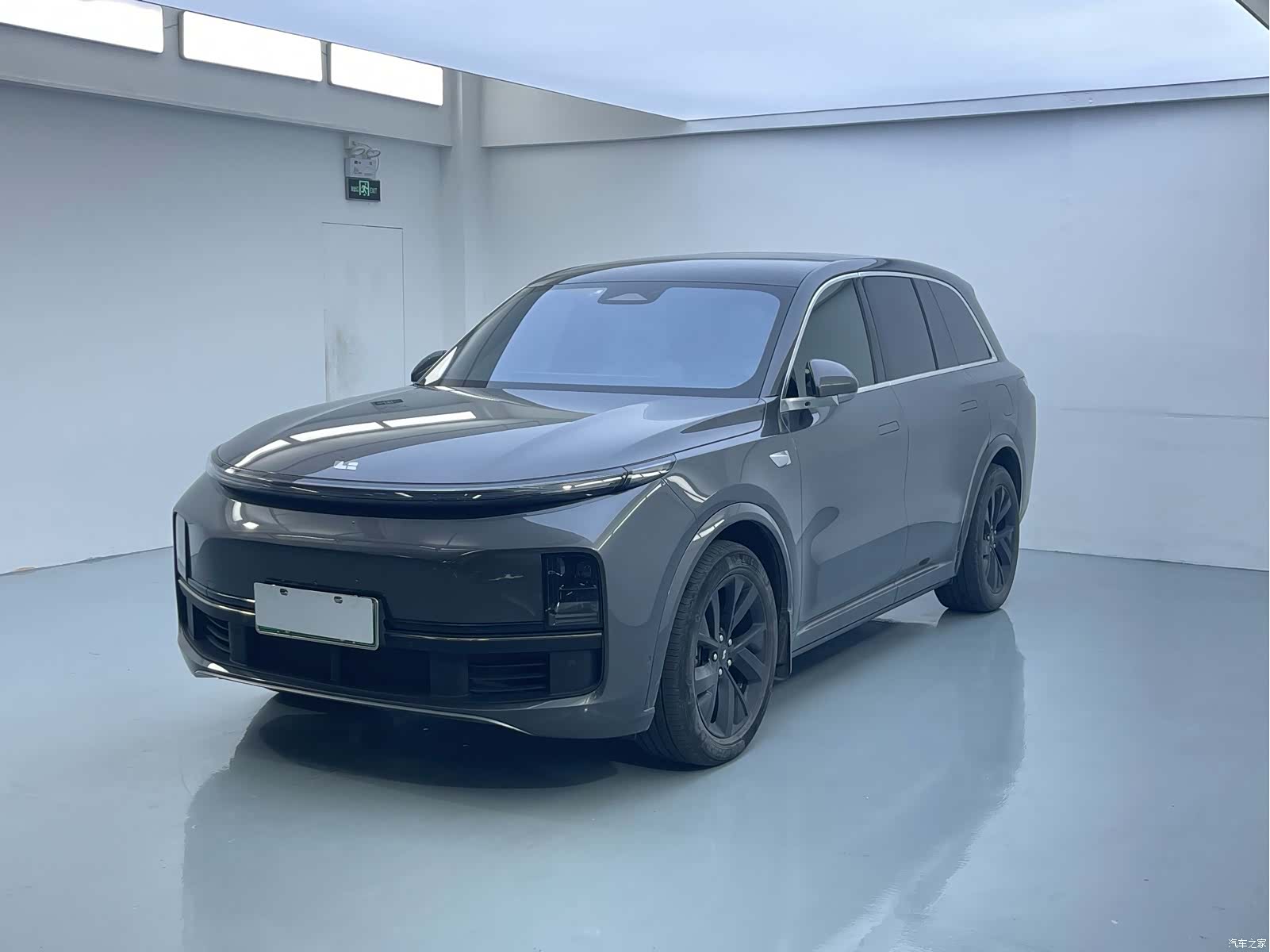 Li Auto L8, 2023 3