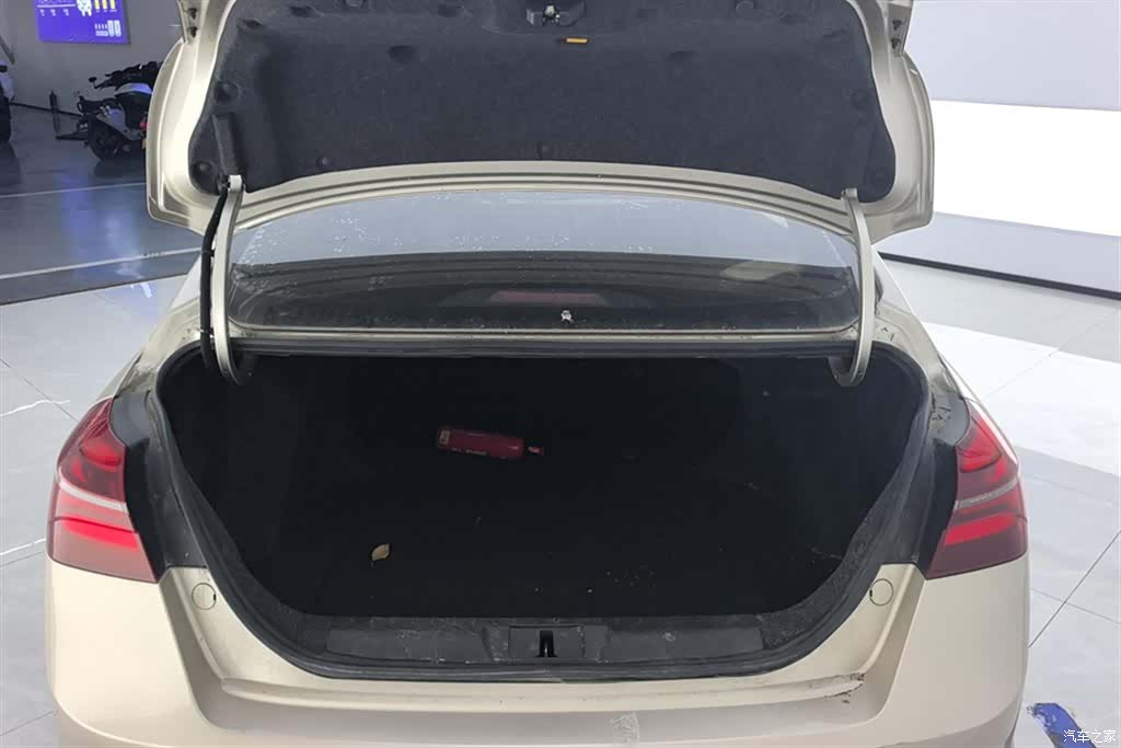 Geely Emgrand, 2020 4