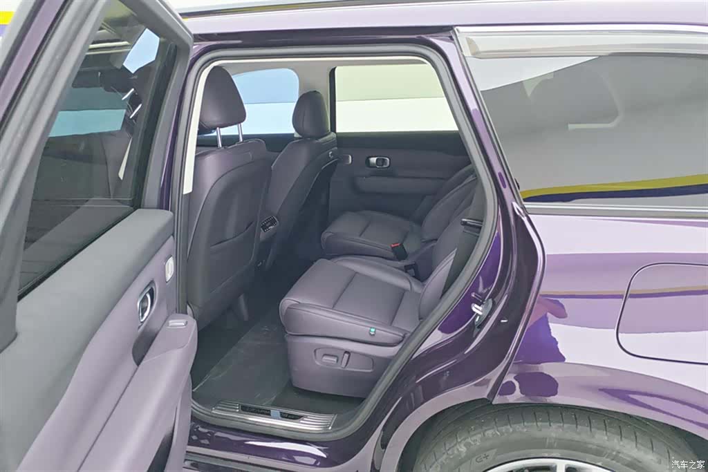 Leapmotor C16, 2024 11