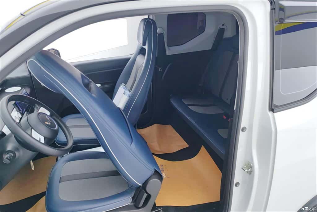 Wuling MINIEV, 2022 11