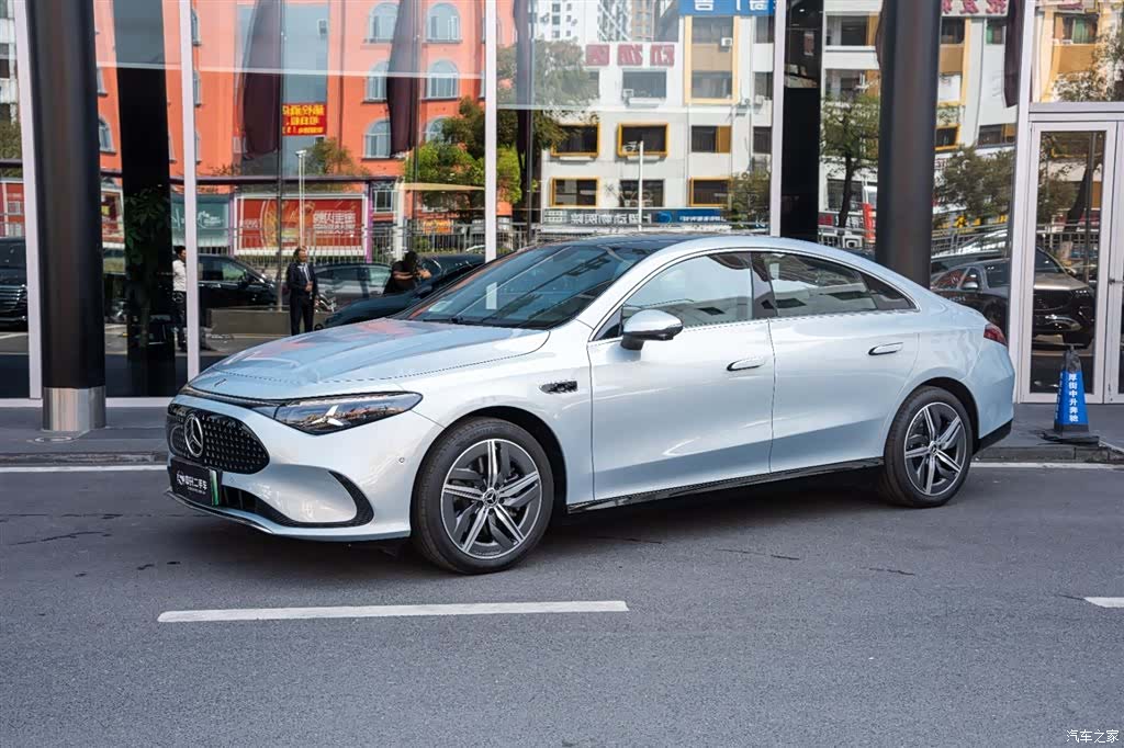 Mercedes-Benz CLA, 2025 2