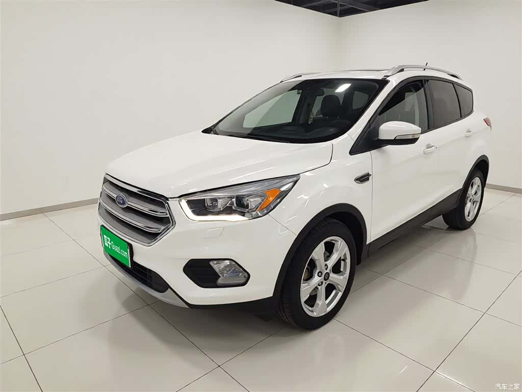 Ford Kuga, 2018 1