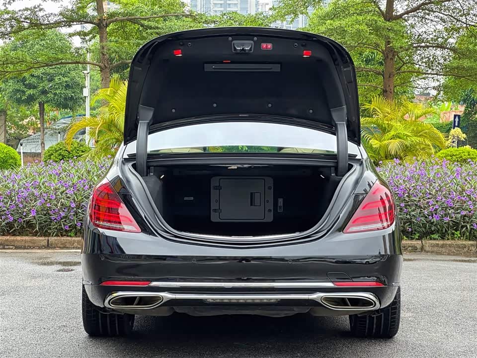 Mercedes-Benz Maybach S-class