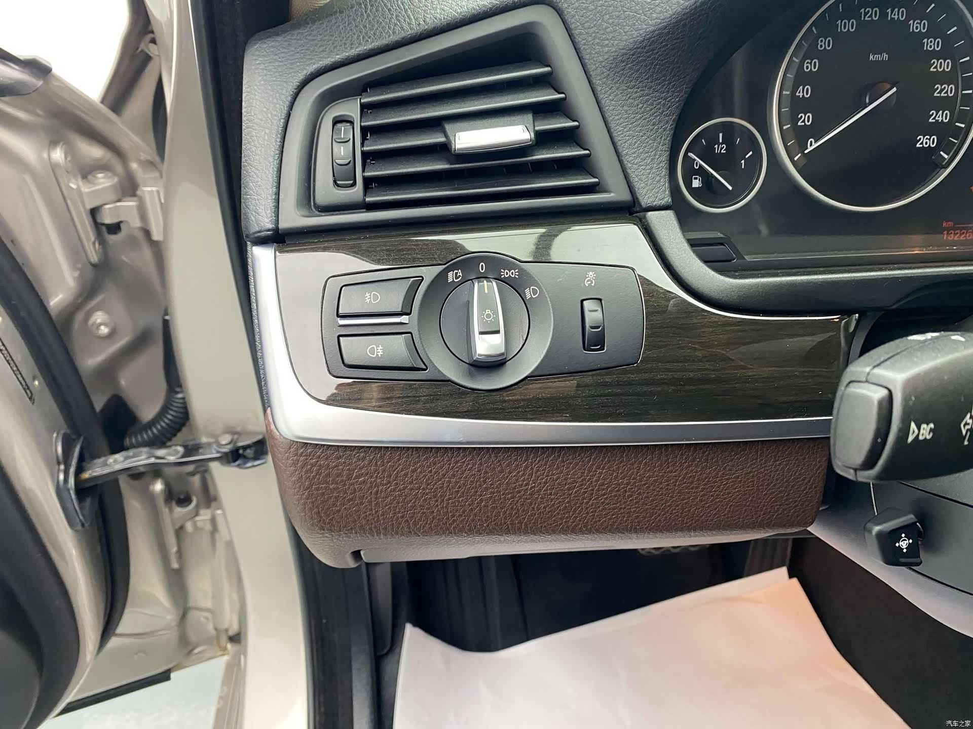 BMW 5 Series, 2016 21