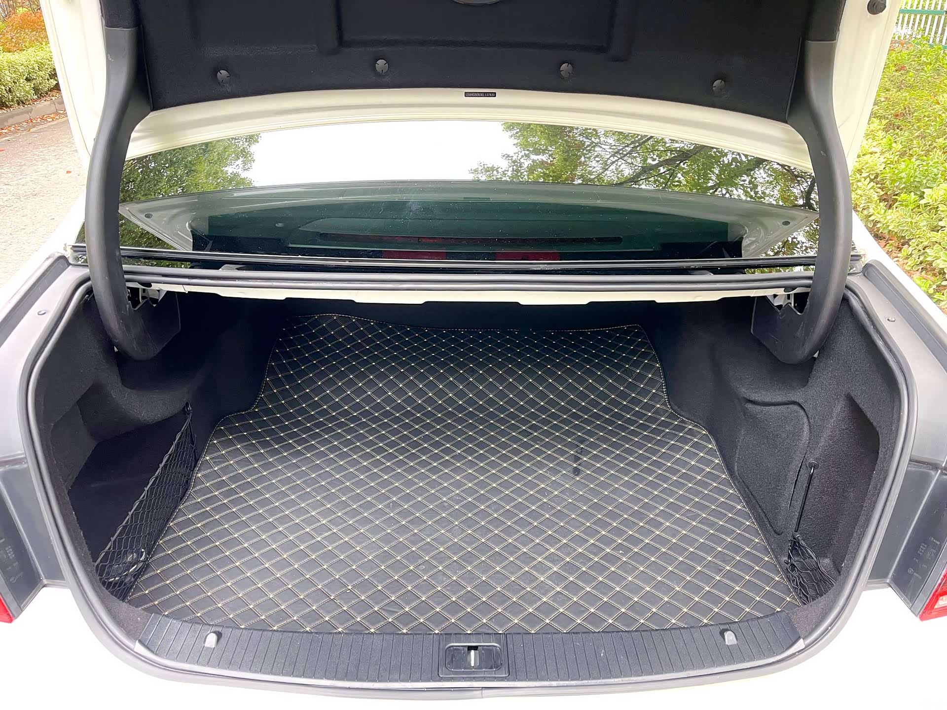 Mercedes-Benz E-Class, 2015 14