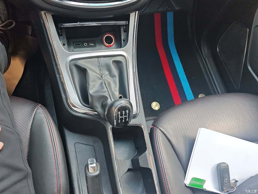 Wuling 560, 2016 14
