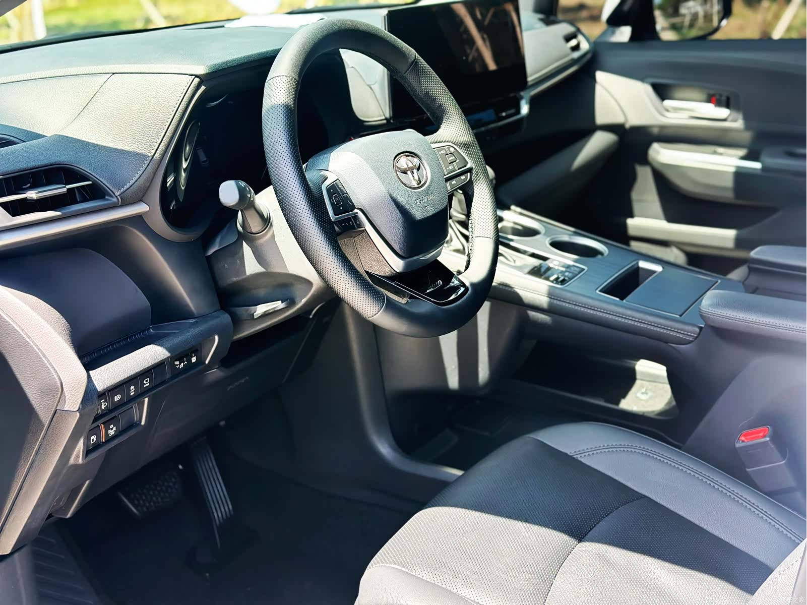 Toyota Sienna, 2023 13