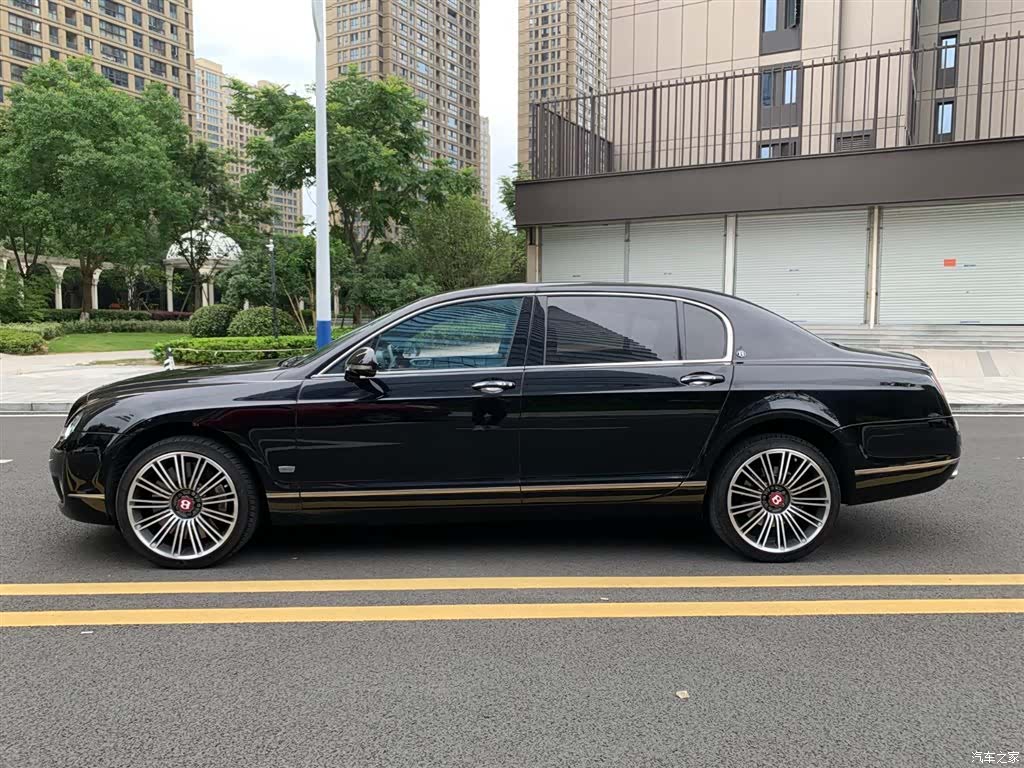 Bentley Flying Spur, 2013 7