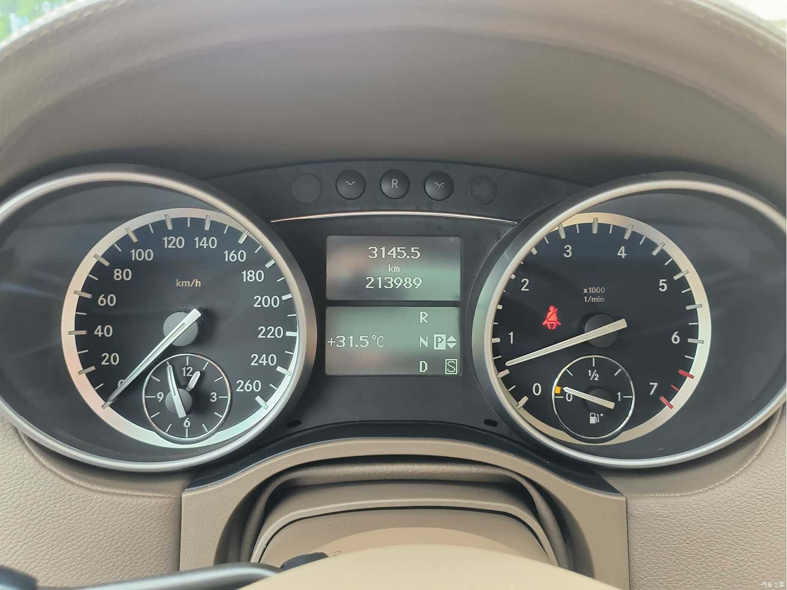 Mercedes-Benz GL-Class, 2011 9