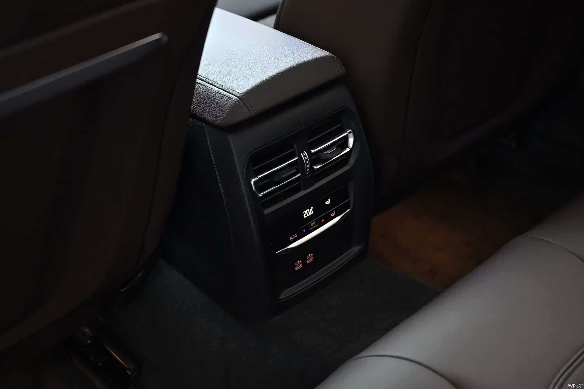 BMW 3 Series, 2023 10