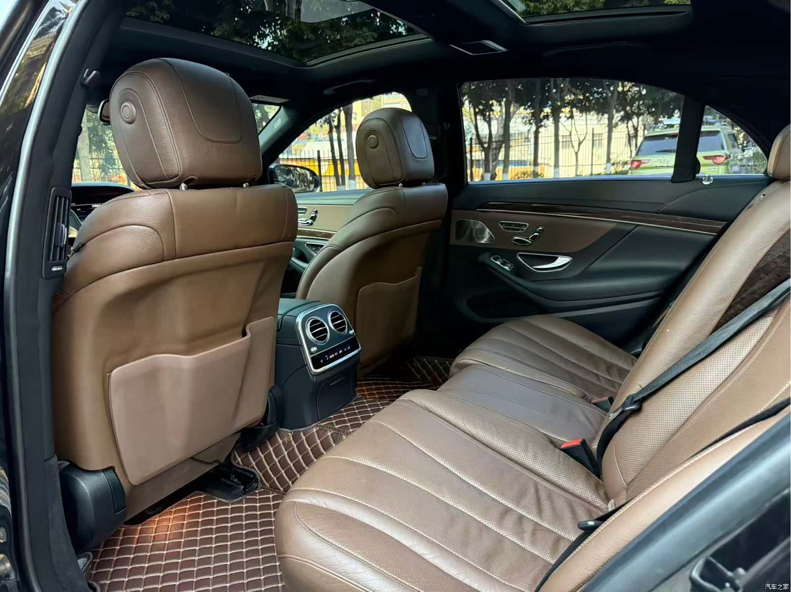 Mercedes-Benz S-Class, 2017 29