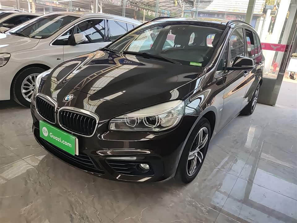 BMW 2 series multifunctional station wagon