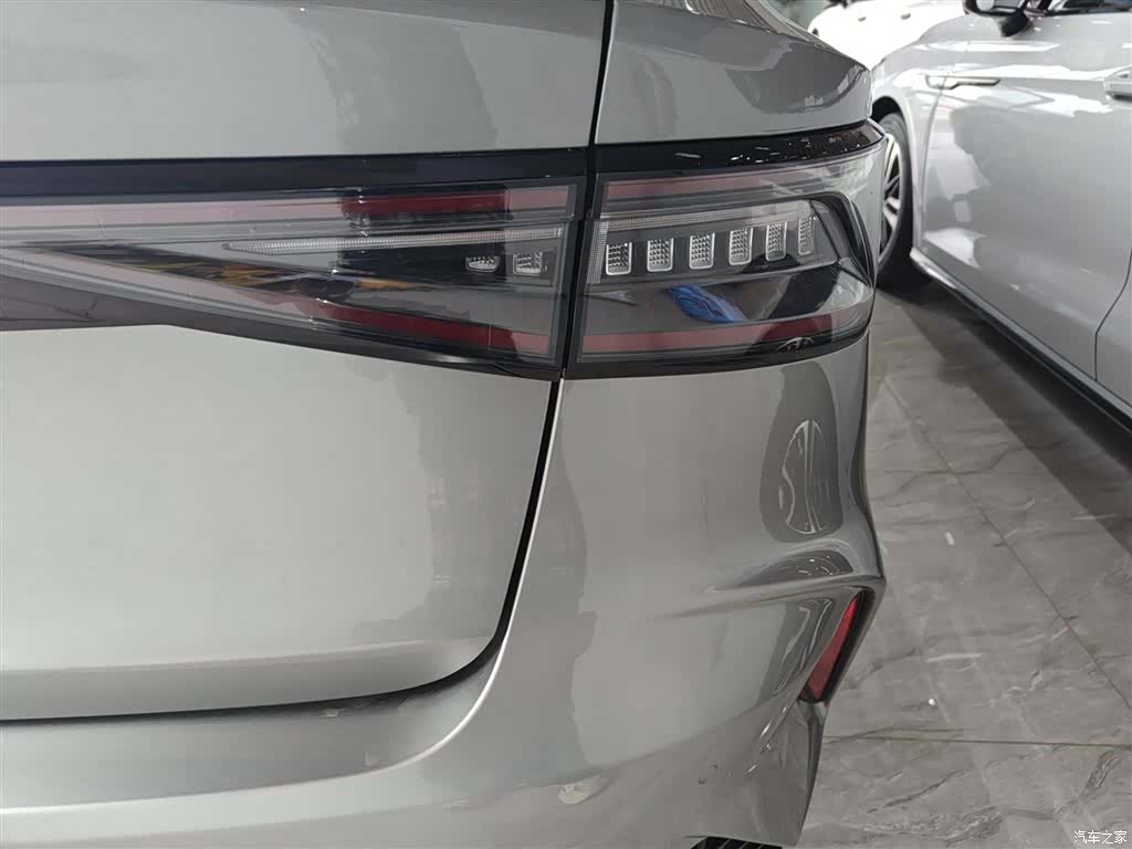 Chery Arrizo 8, 2023 8