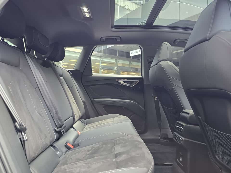 Audi Q4