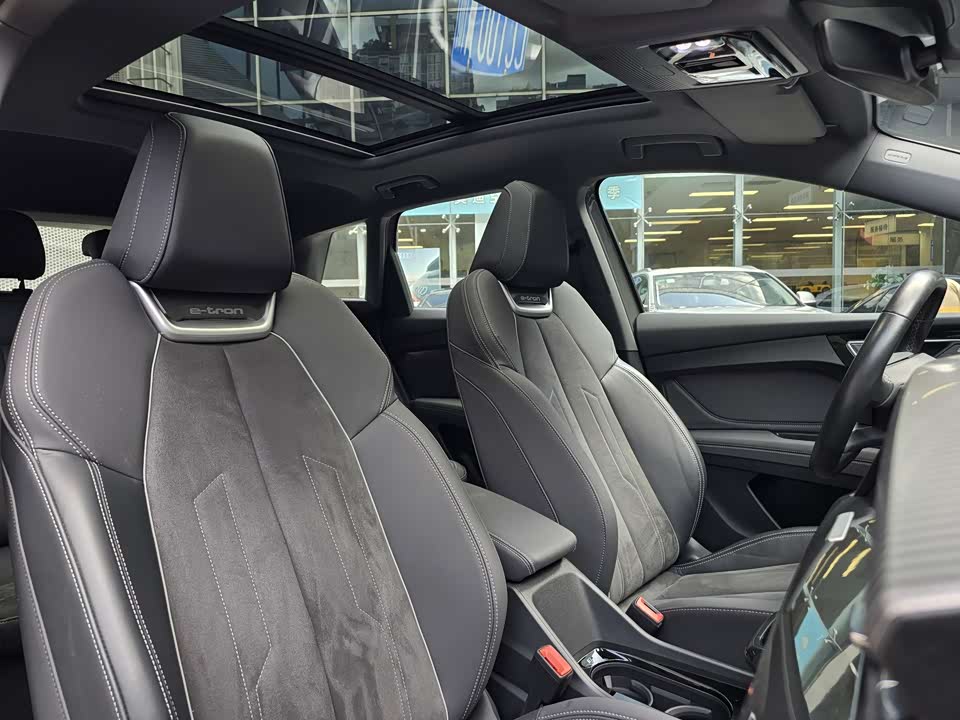 Audi Q4