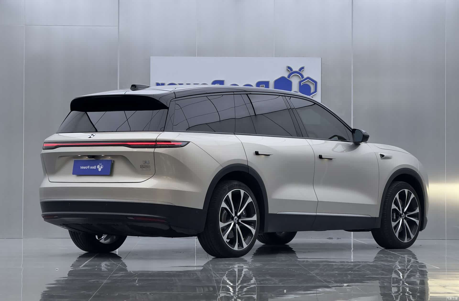 NIO ES8, 2023 6