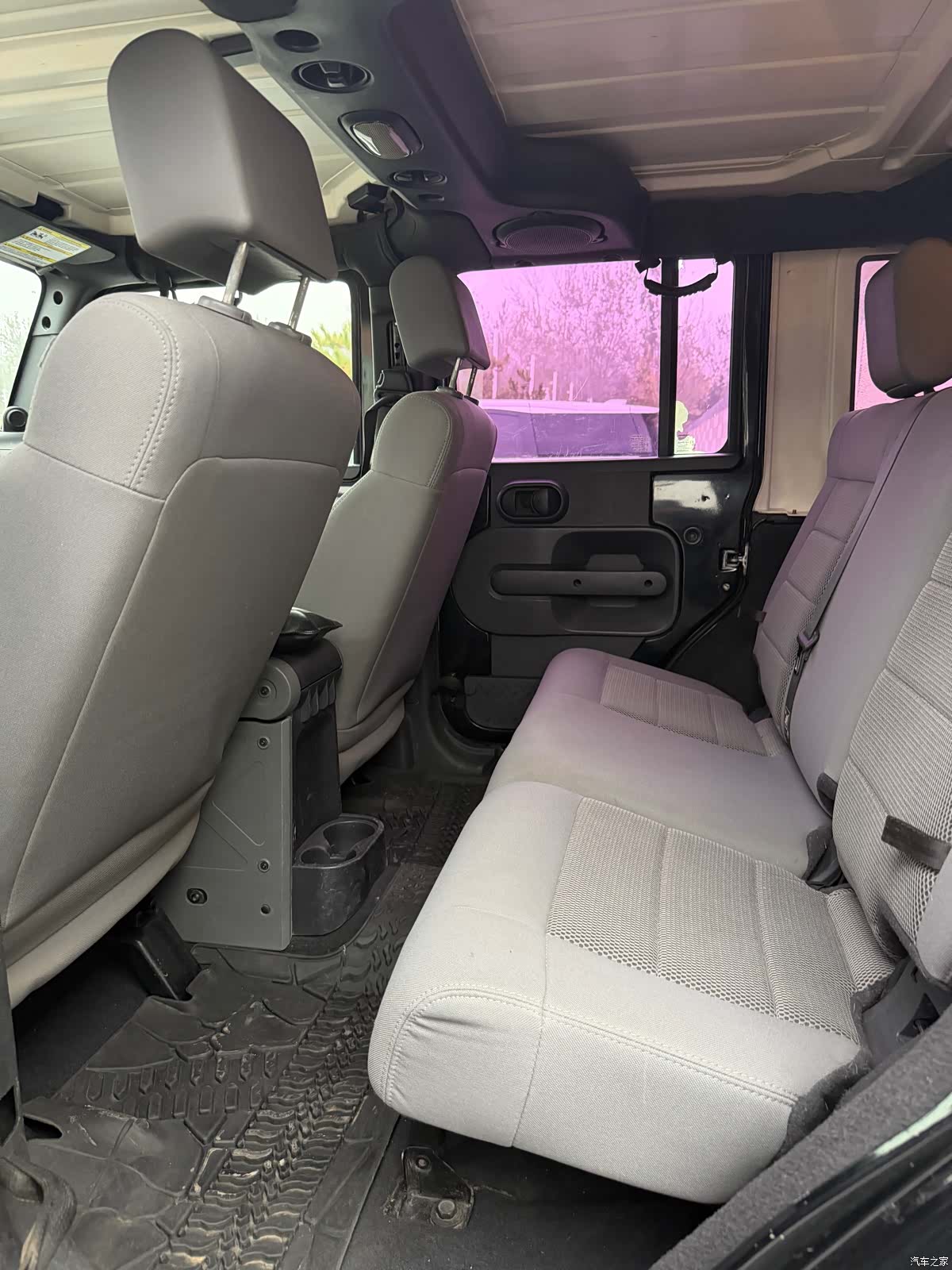 Jeep Wrangler, 2008 9