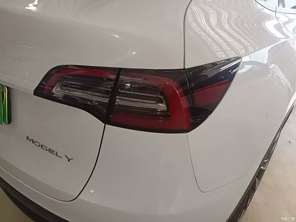 Tesla Model Y, 2023 8