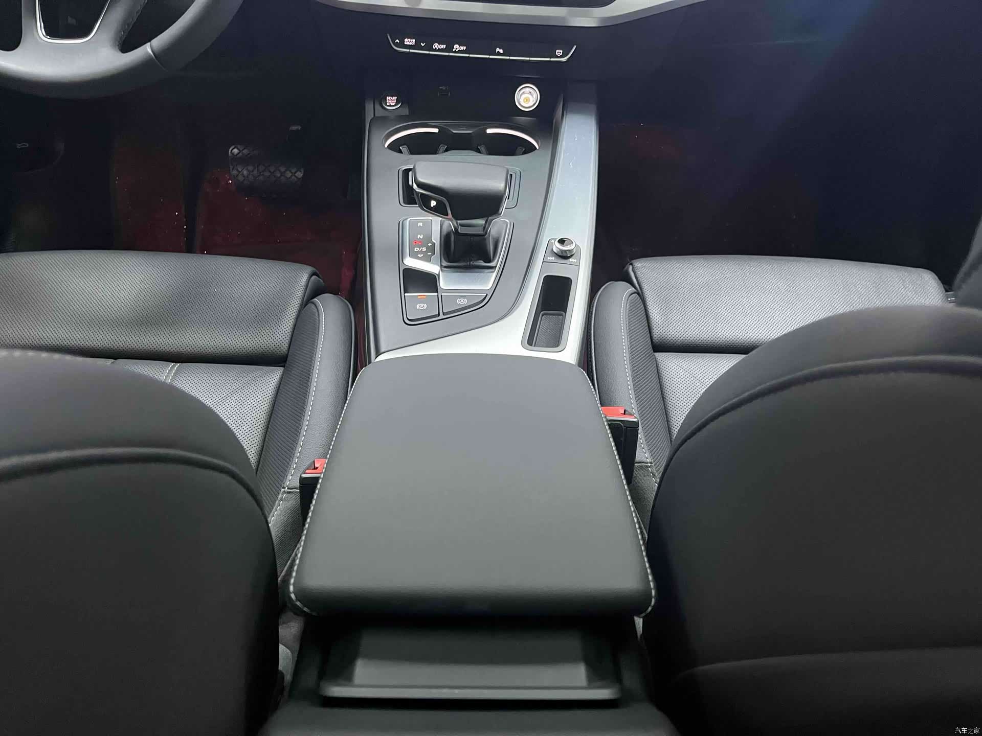 Audi A4L, 2024 19