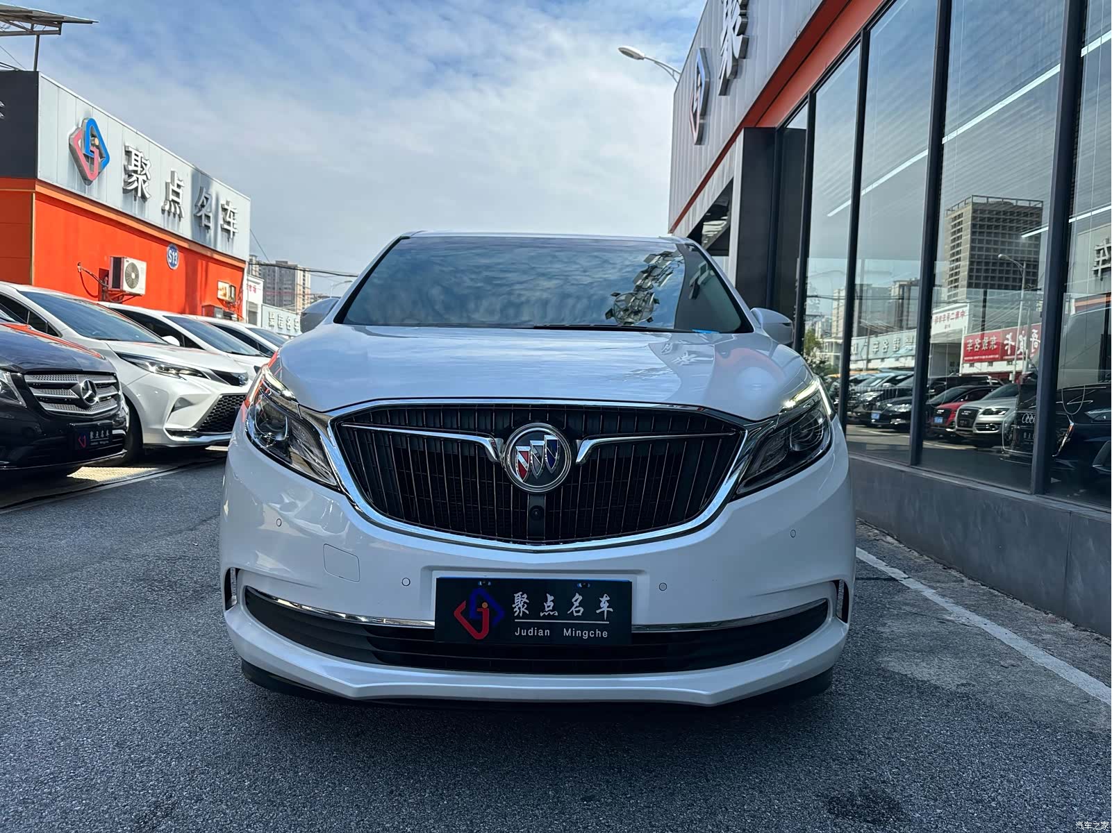 Buick GL8, 2019 2