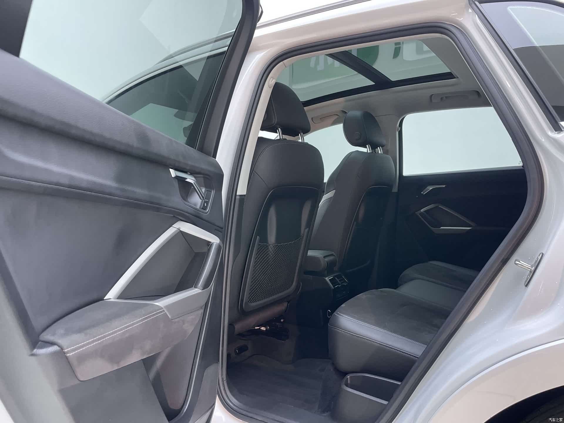 Audi Q3, 2023 8