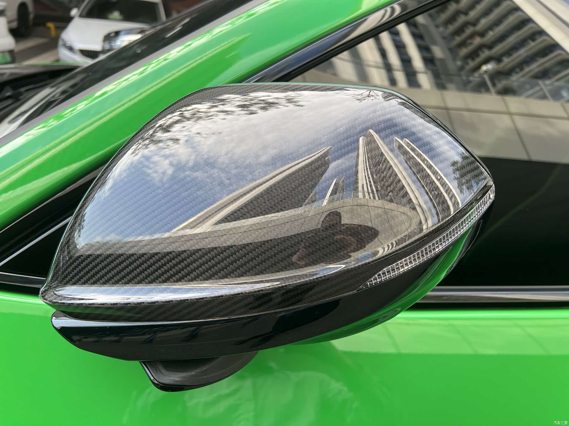 Lamborghini Urus, 2024 15